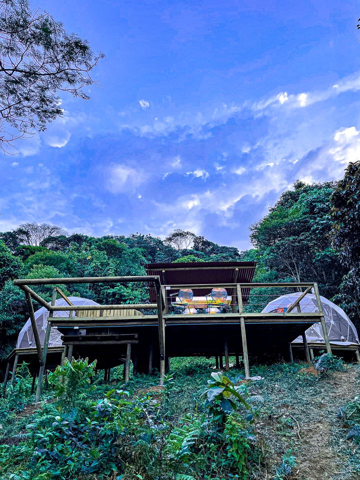 Large Dome Rental with Hot Tub, Perfect for Family or Group Glamping in Colombia
