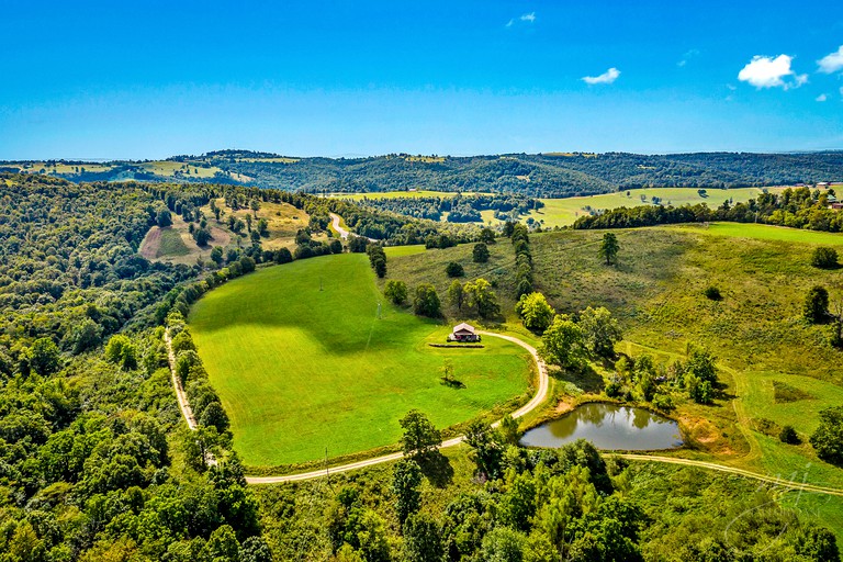 Cabins (United States of America, Compton, Arkansas)