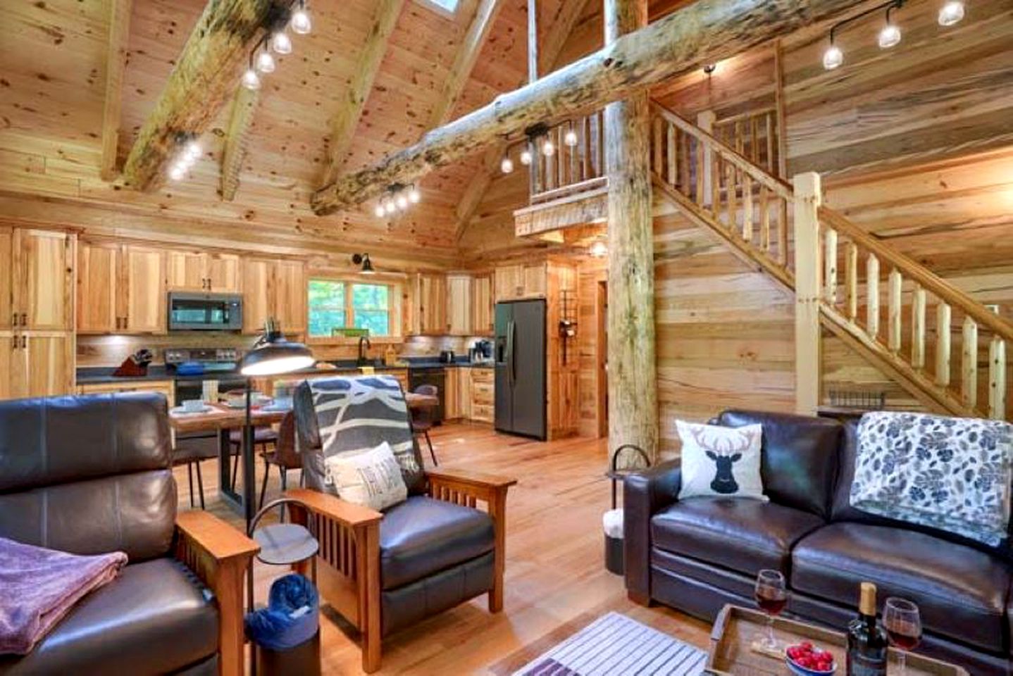 Glorious Getaways to Nature in this Fully-Equipped Cabin in Logan, OH