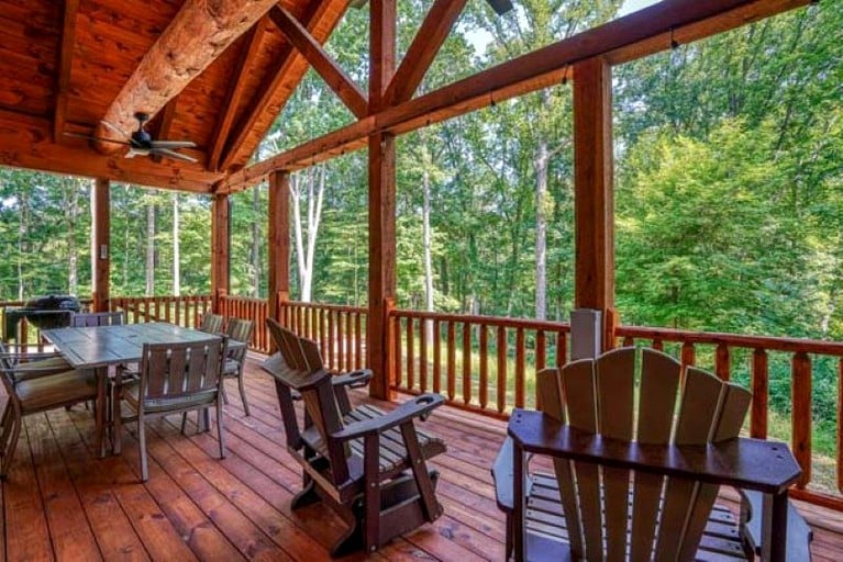 Cabins (United States of America, Logan, Ohio)