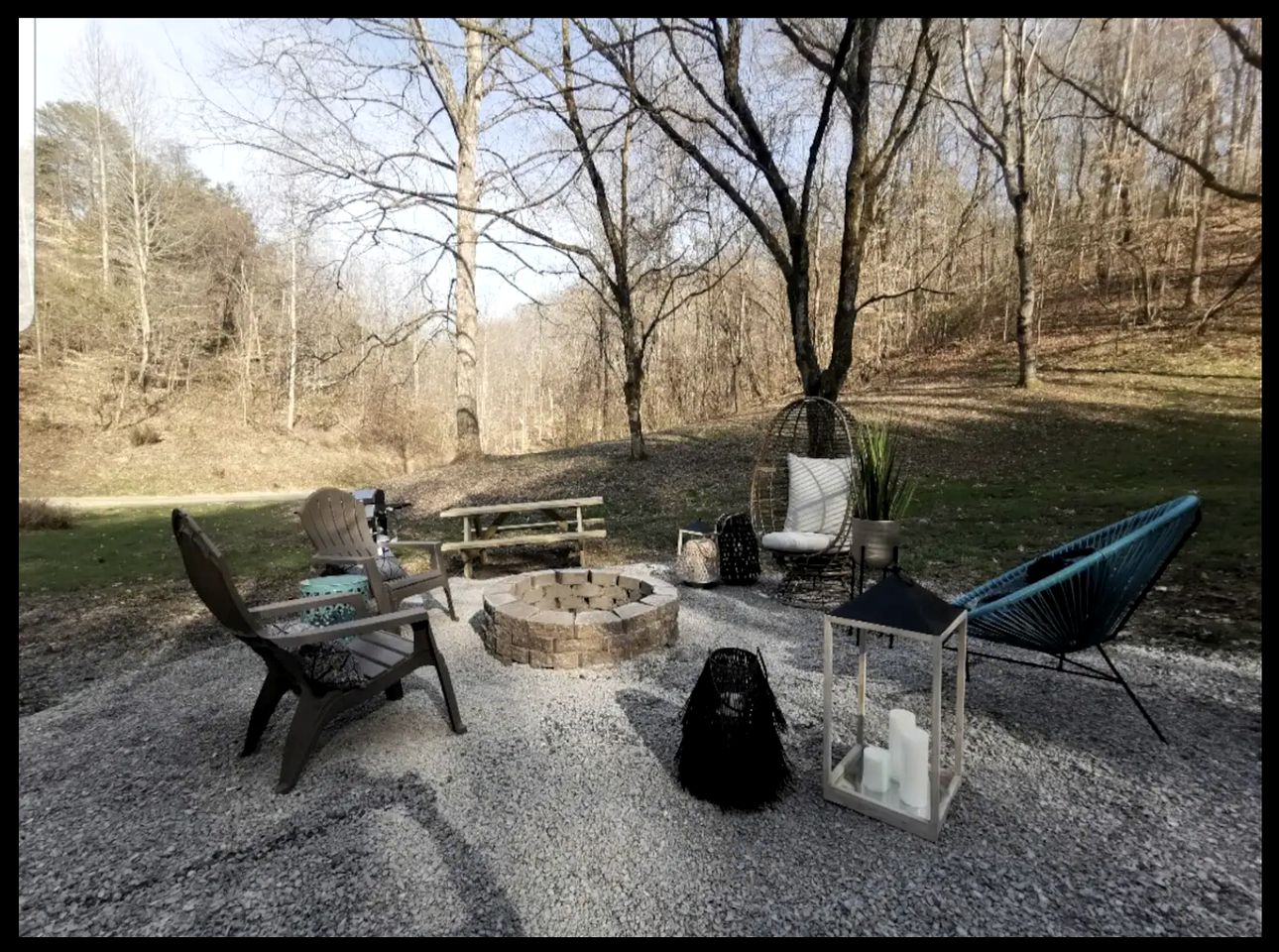 Charming Cabin Rental for 4 near Pigeon Forge and Gatlinburg, for Perfect Nature Getaways to Tennessee