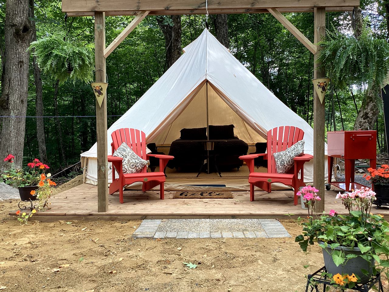 Glamping Tent 6 minutes away from the beach, Bell Tents, Port Carling