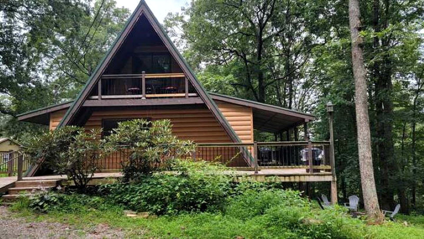 Cozy Getaways in this Cute A-Frame Cabin in Suches, Georgia