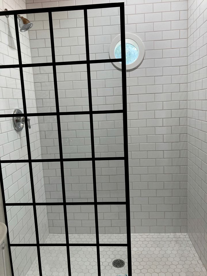 Romantic Cottage with a Beautiful Dock for Peace and Quiet Near Historic St. Catherine's and Ossabaw Island Beaches, Georgia (A Boat Ride Away!)