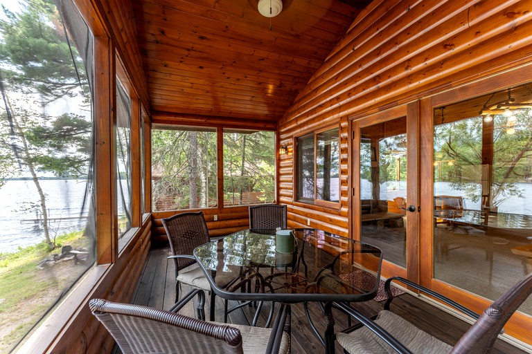 Lakeside Cabin Rental for Unforgettable Family Glamping Escapes to Ely, Minnesota