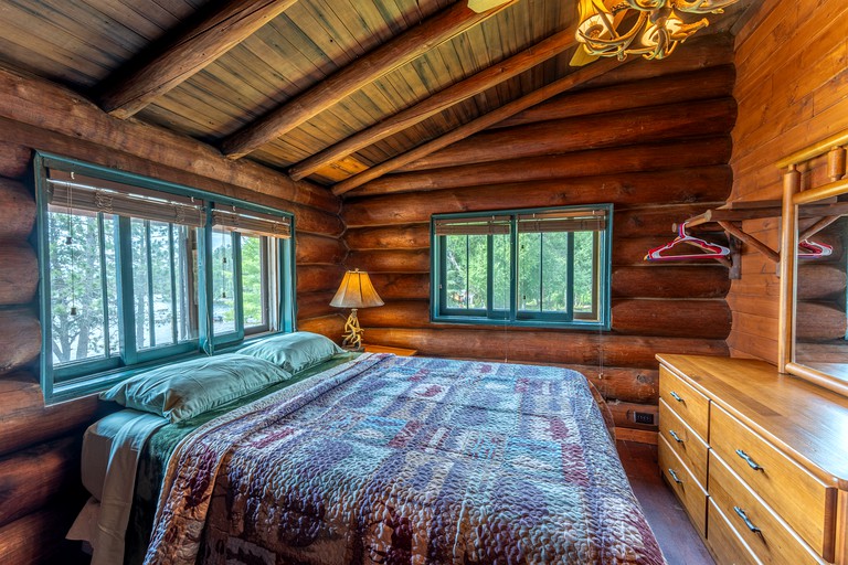 Log Cabins (United States of America, --, Minnesota)