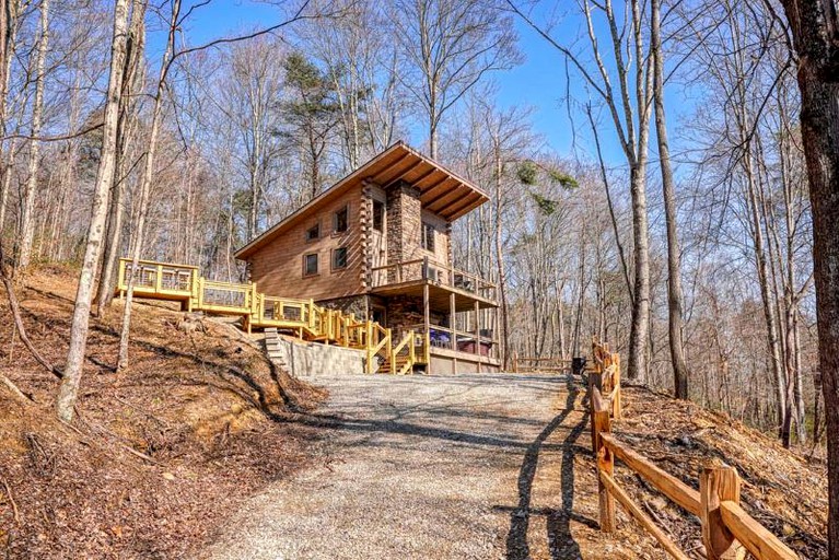 Cabins (United States of America, Logan, Ohio)