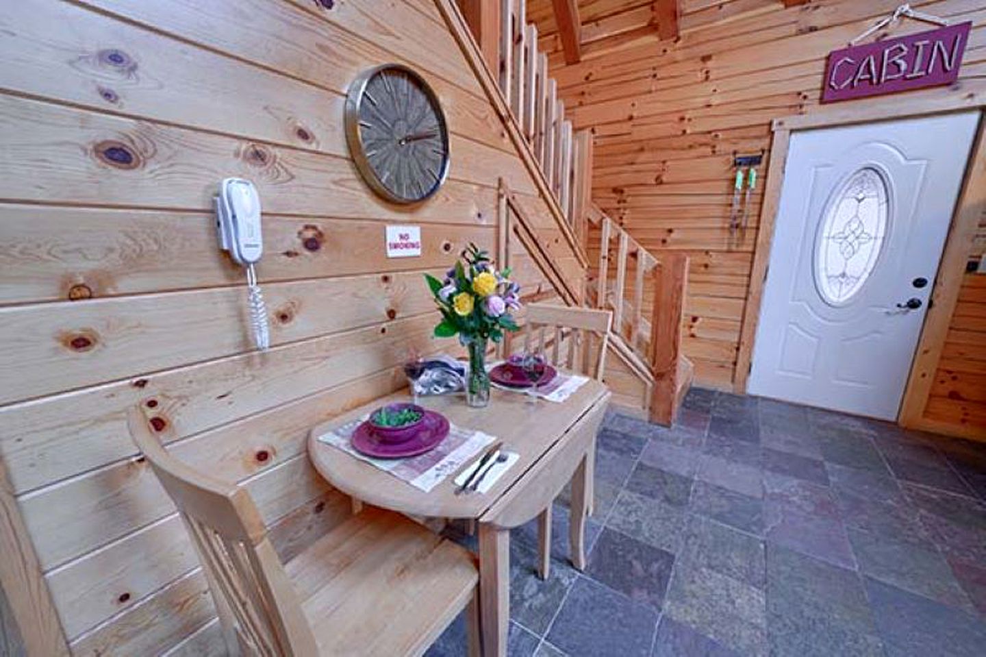 Rustic Log Cabin Escape in Logan, Ohio, with Hot Tub and Infrared Sauna