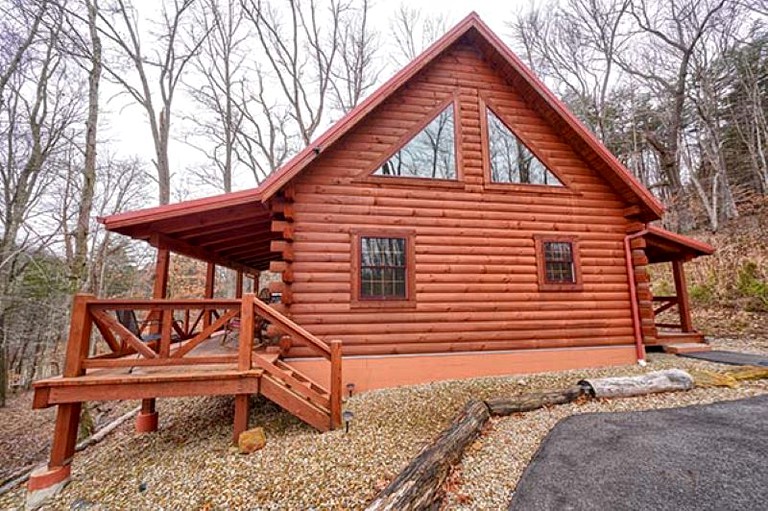 Cabins (United States of America, Logan, Ohio)