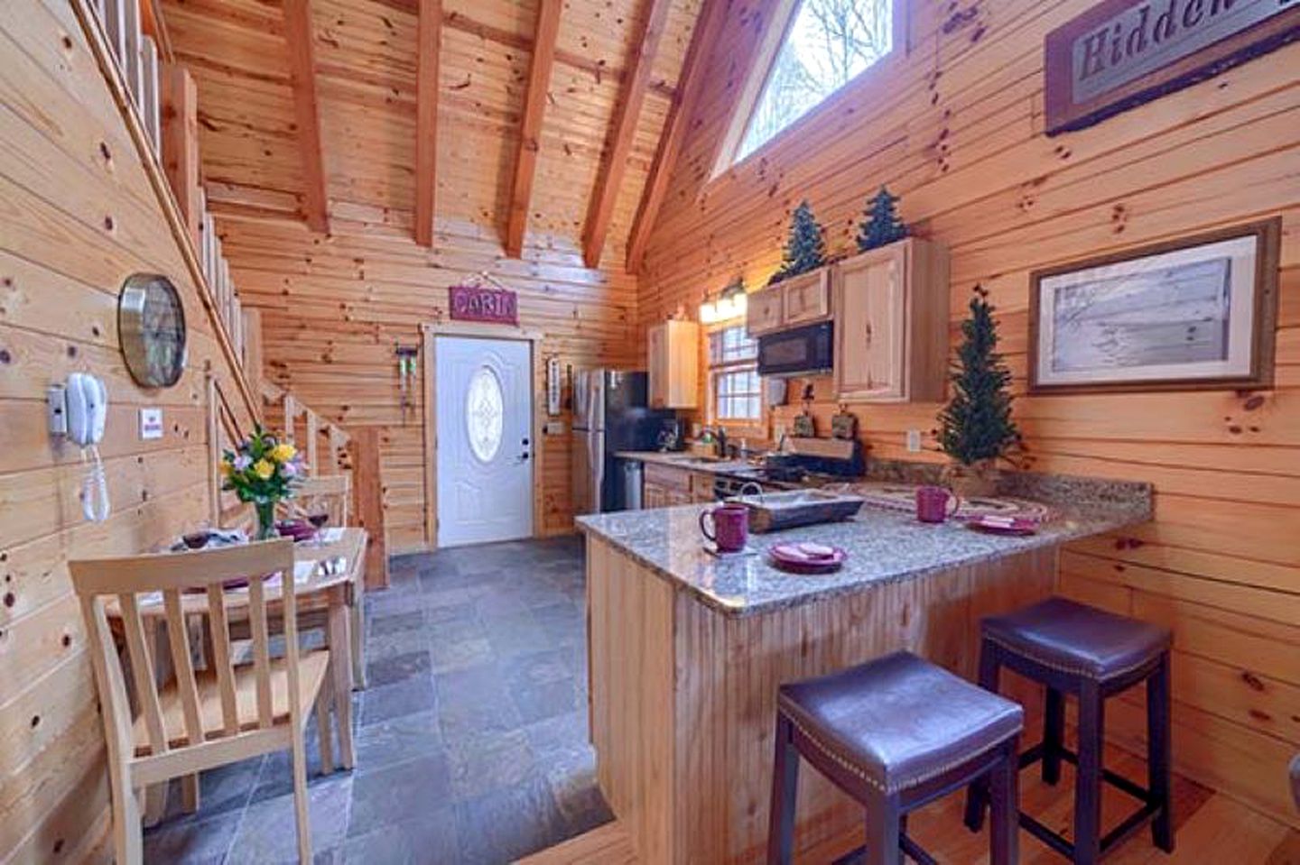 Rustic Log Cabin Escape in Logan, Ohio, with Hot Tub and Infrared Sauna