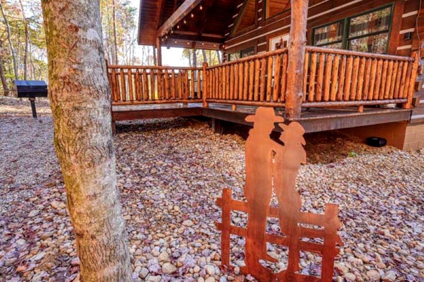 Romantic Getaways to this Rustic Cabin Rental with Stone Fireplace in Logan, Ohio