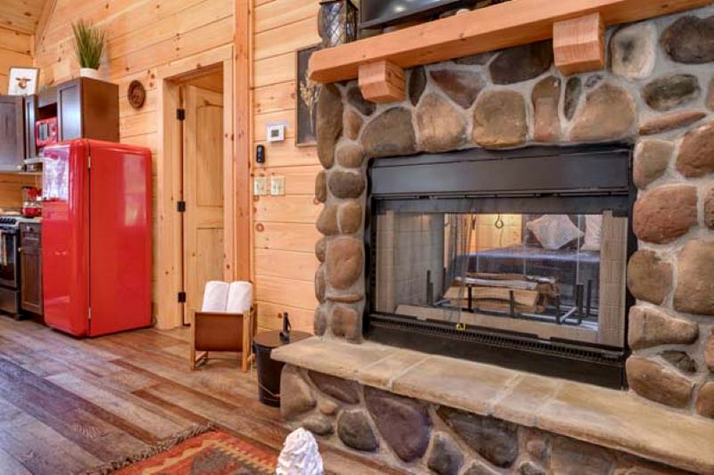 Romantic Getaways to this Rustic Cabin Rental with Stone Fireplace in Logan, Ohio