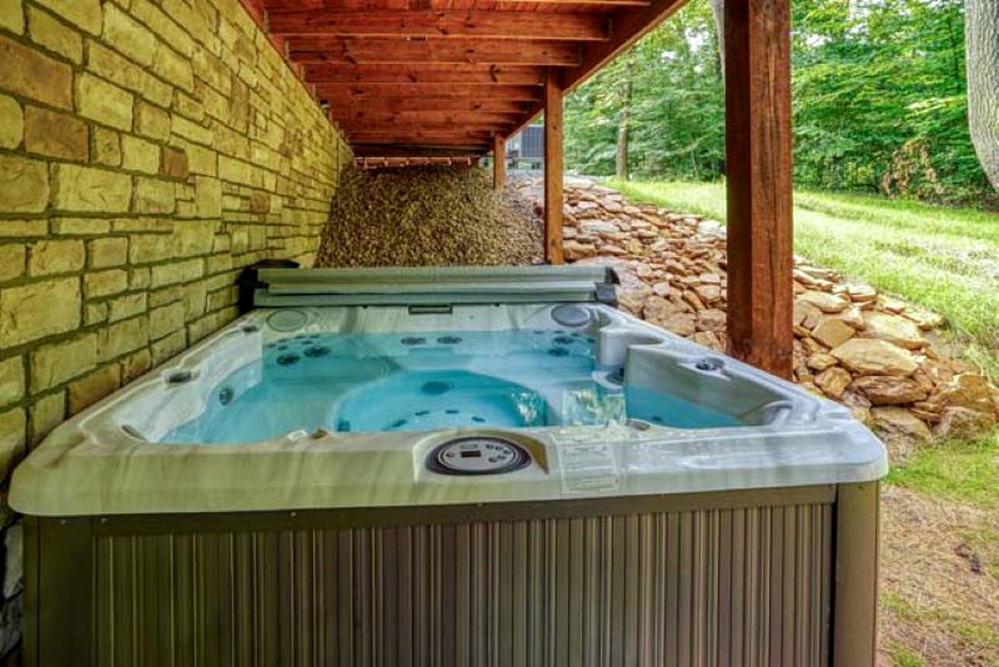 Hocking Hills Park Getaway for Family Adventures in Logan, Ohio