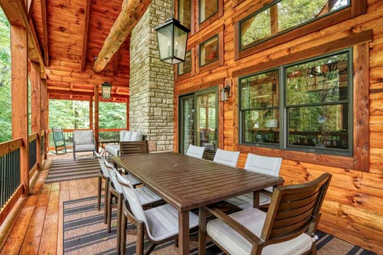 Cabins (United States of America, Logan, Ohio)