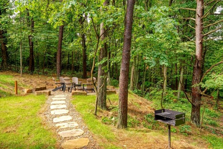 Cabins (United States of America, Logan, Ohio)