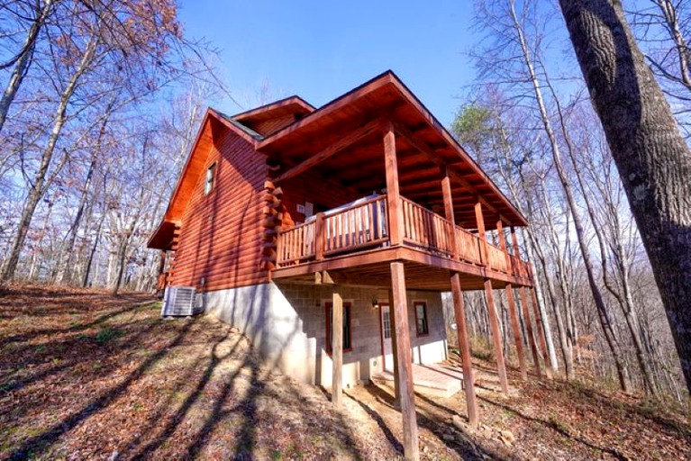 Cabins (United States of America, Logan, Ohio)