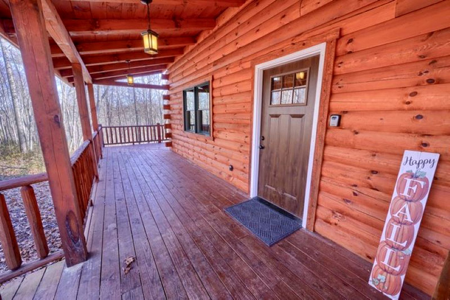 Family-Friendly Getaways to this Rustic Log Cabin in Logan, Ohio
