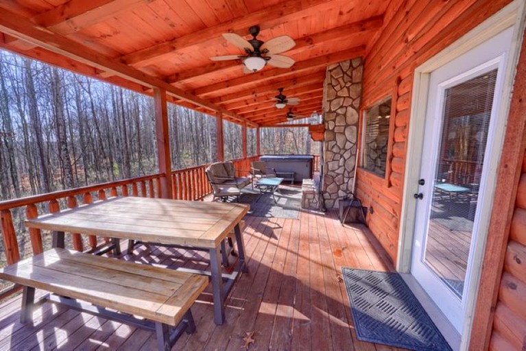 Cabins (United States of America, Logan, Ohio)