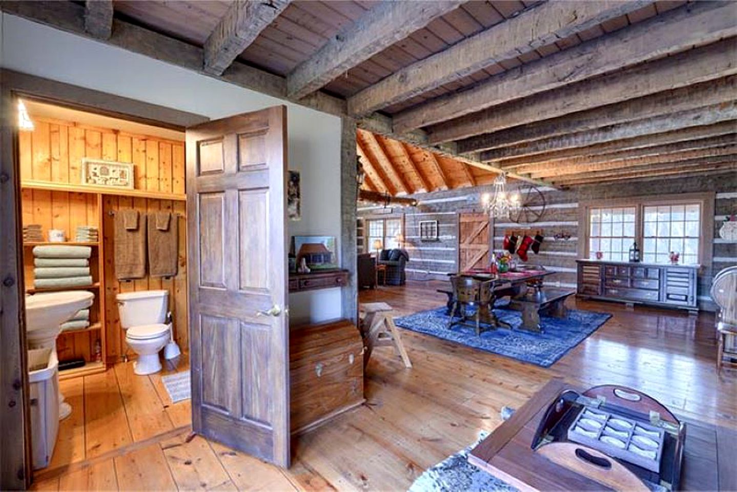 Rustic Log Cabin Rental in Logan, Ohio, for Dreamy Glamping Stays in Hocking Hills