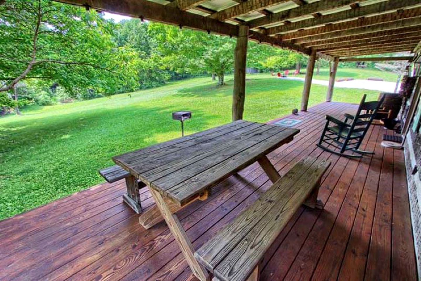 Rustic Log Cabin Rental in Logan, Ohio, for Dreamy Glamping Stays in Hocking Hills