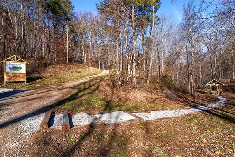Cabins (United States of America, Logan, Ohio)