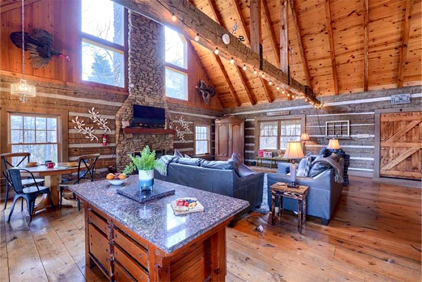 Rustic Log Cabin Rental in Logan, Ohio, for Dreamy Glamping Stays in Hocking Hills