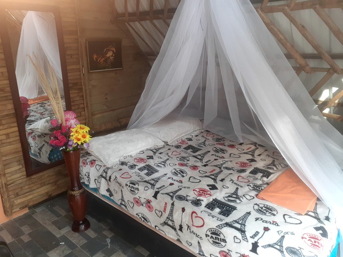 Cabins (Colombia, Nocaima, Cundinamarca)