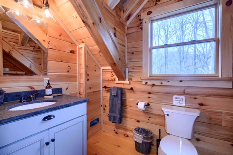 Cabins (United States of America, Logan, Ohio)