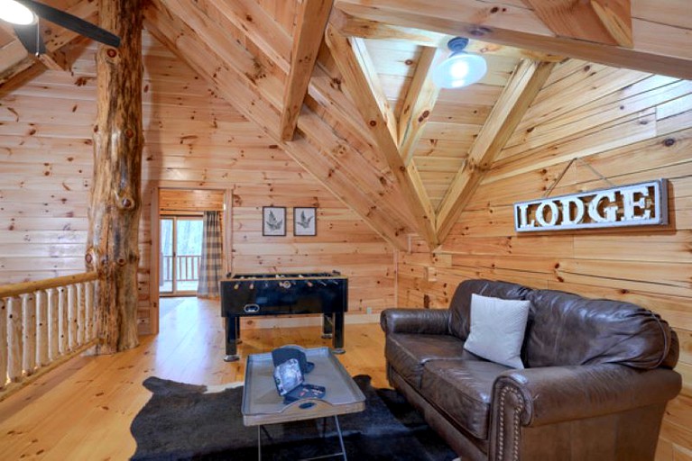 Cabins (United States of America, Logan, Ohio)