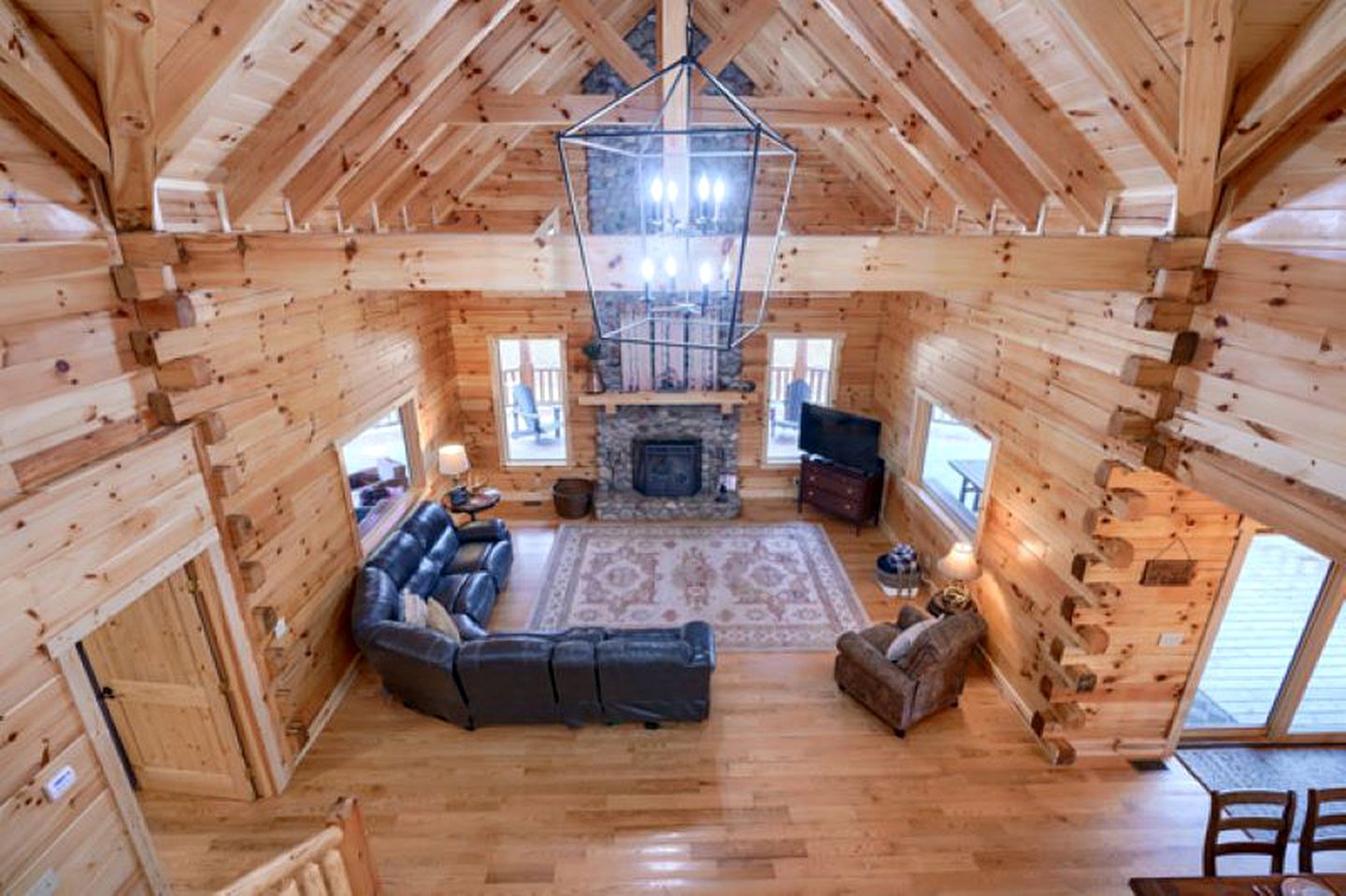 Large Cabin Rental with Games Room and Hot Tub in Logan, Ohio