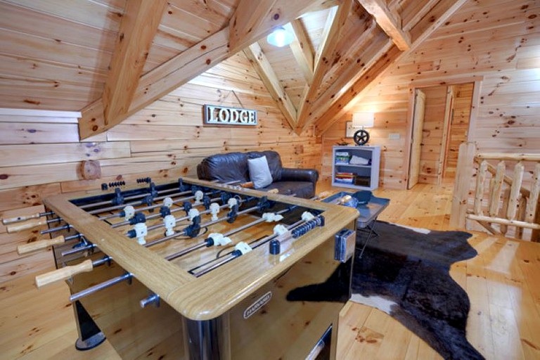 Cabins (United States of America, Logan, Ohio)