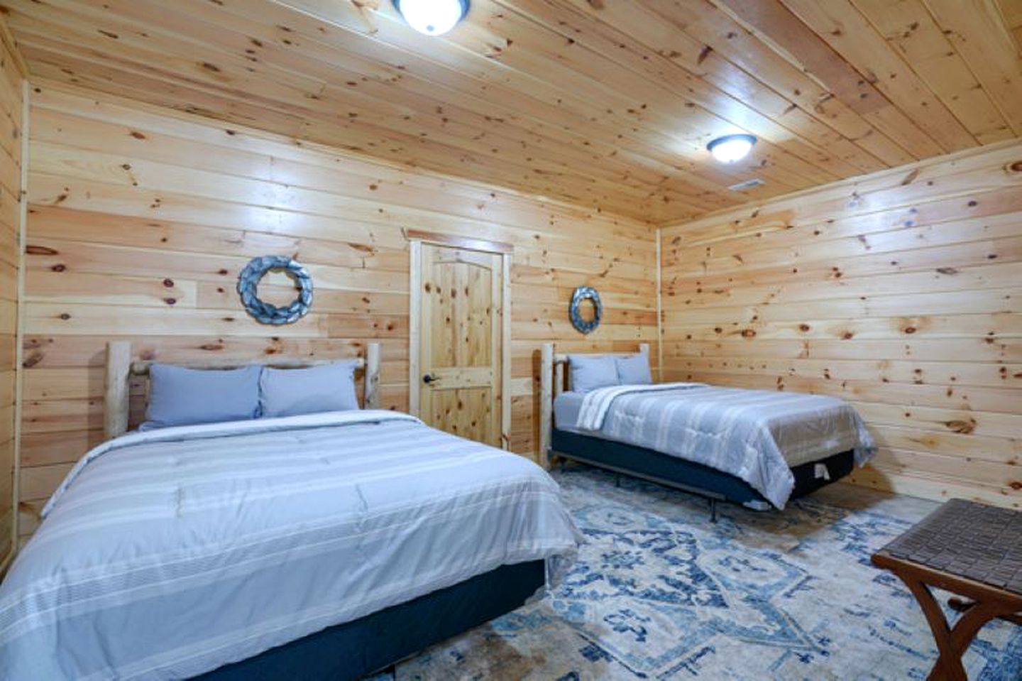 Large Cabin Rental with Games Room and Hot Tub in Logan, Ohio