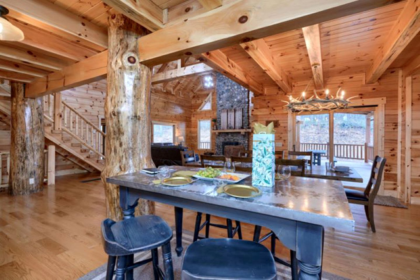 Large Cabin Rental with Games Room and Hot Tub in Logan, Ohio