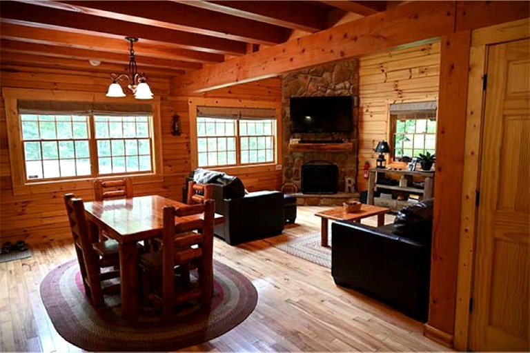 Cabins (United States of America, Logan, Ohio)
