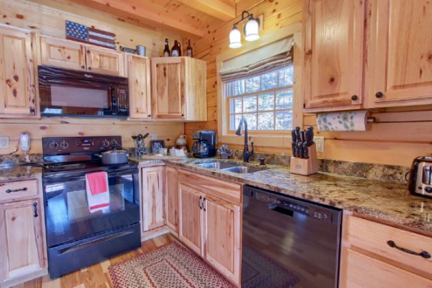 Beautiful Cabin Retreat near Hocking Hills, For Peaceful Getaways in Ohio