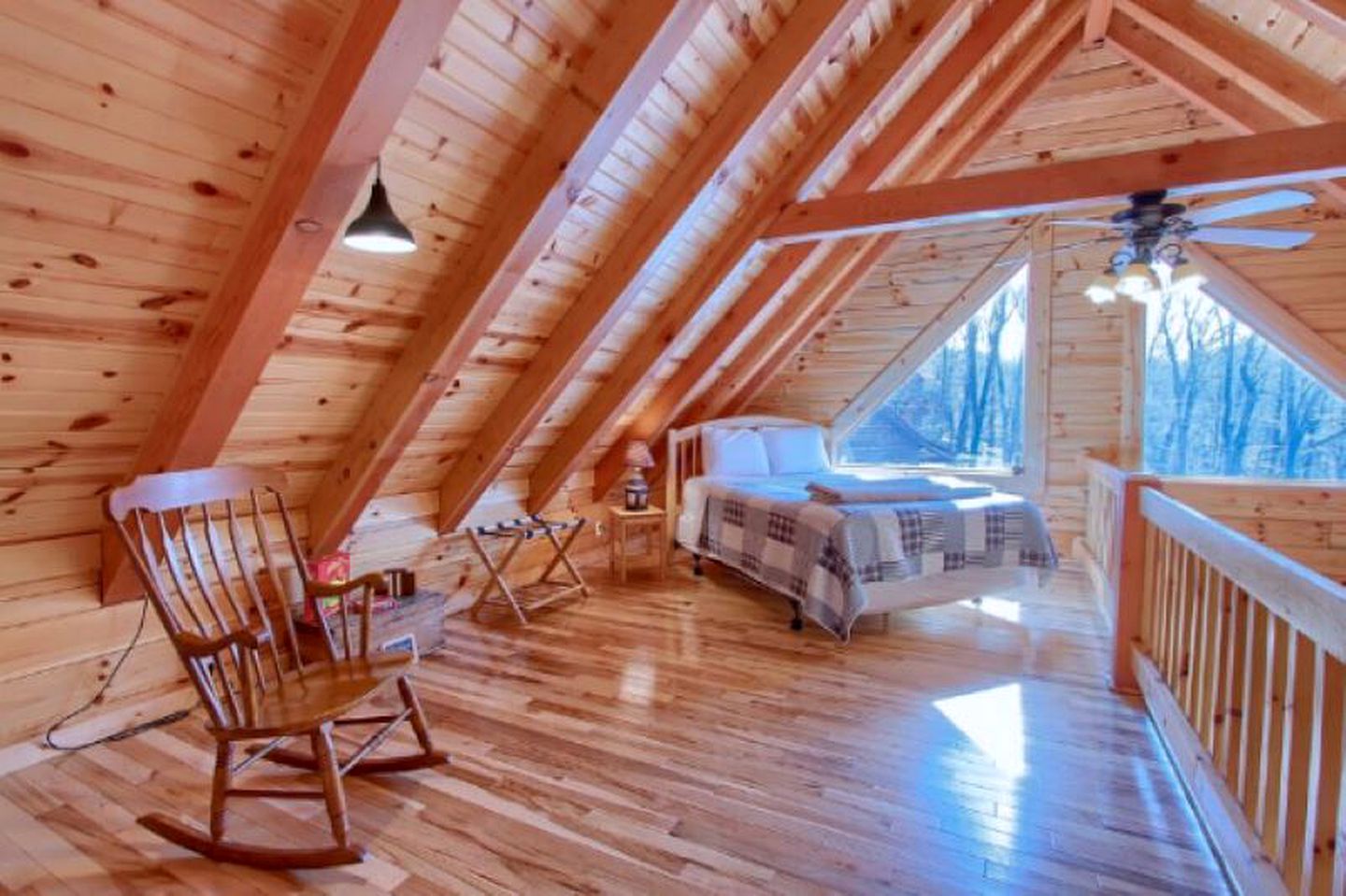 Beautiful Cabin Retreat near Hocking Hills, For Peaceful Getaways in Ohio