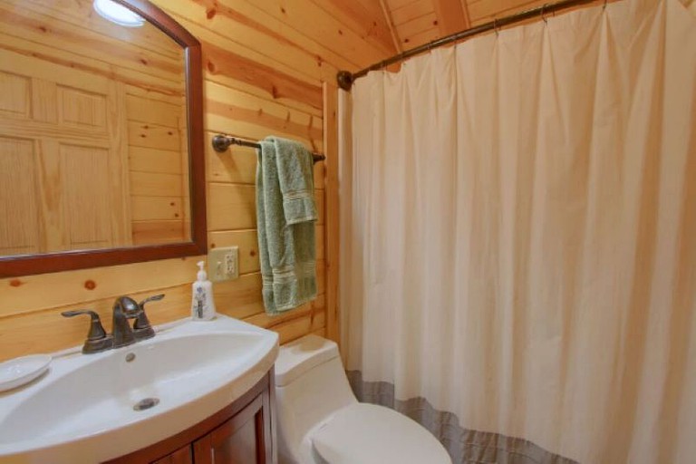 Cabins (United States of America, Logan, Ohio)