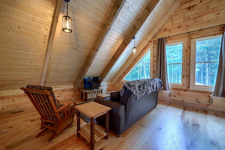 Cabins (United States of America, Logan, Ohio)