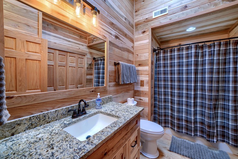 Cabins (United States of America, Logan, Ohio)