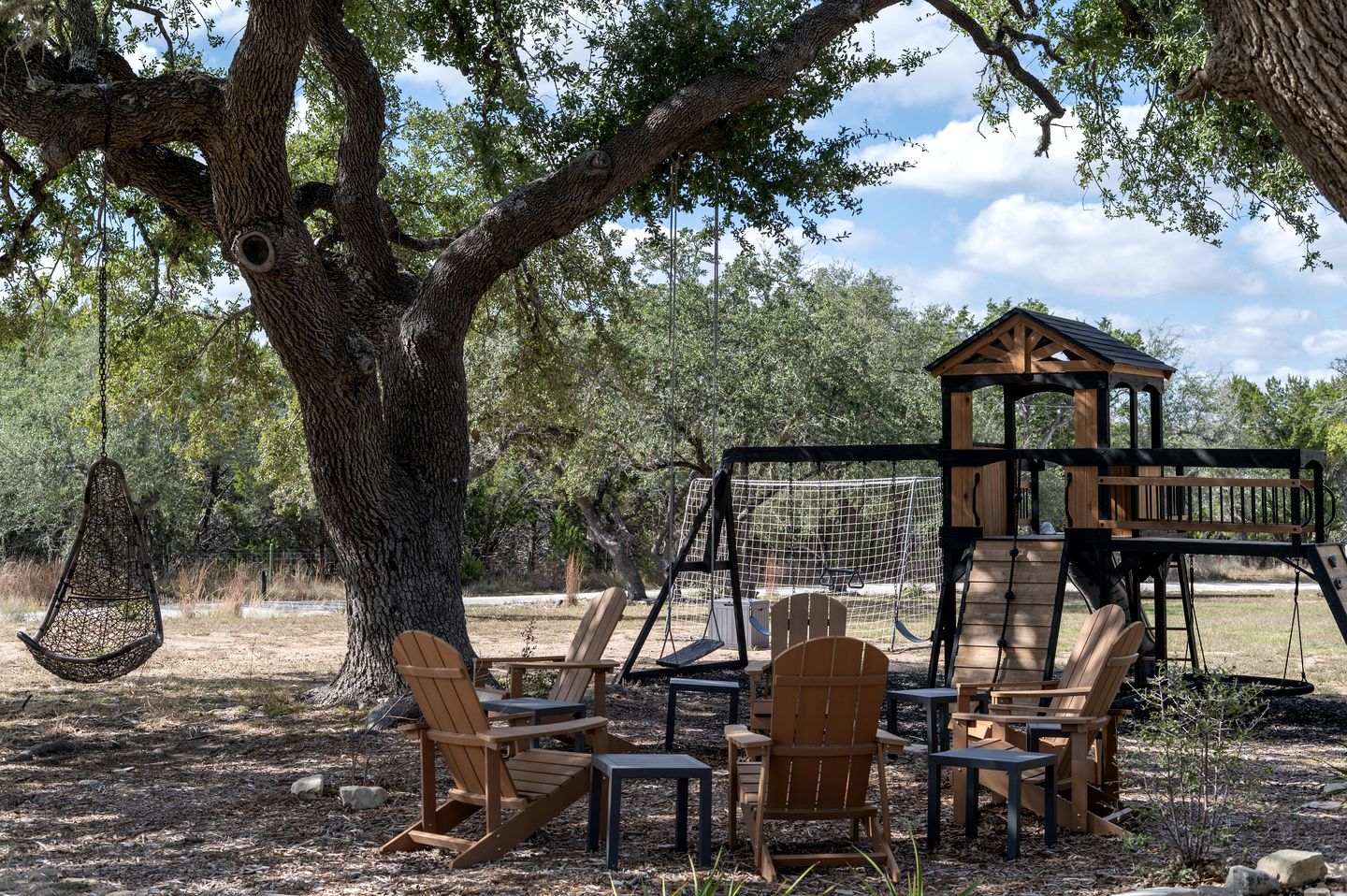 Experience Modern Comfort in this Pet-Friendly Tiny House in Wimberley, TX