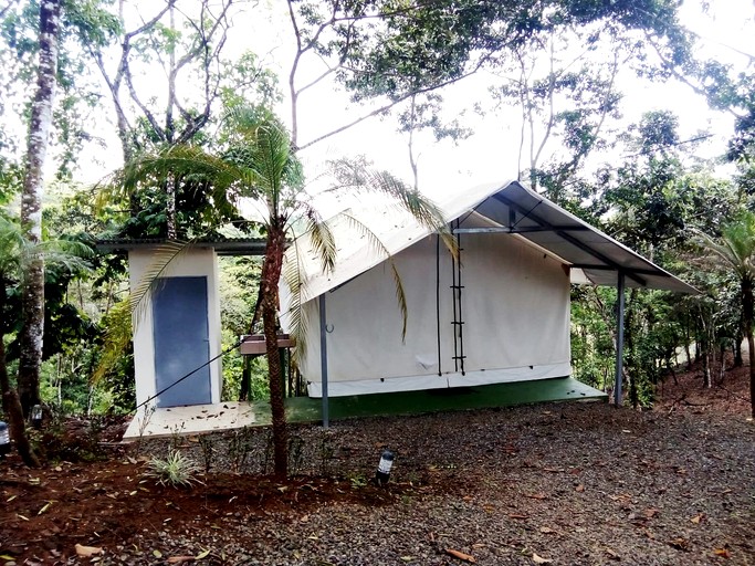 Tented Cabins (Costa Rica, Rio Celeste, Alajuela)