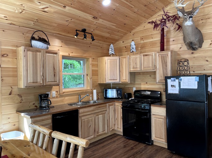 Camp Adirondack, Cabins, Eagle Bay, United States of America Glamping Hub