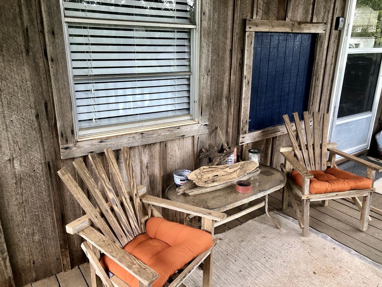 Fascinating Off-Grid River House for an Authentic Escape into Nature on the Alabama River