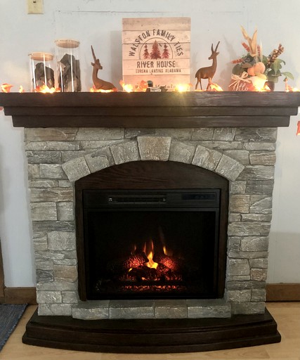 Cabins (United States of America, Calvert, Alabama)