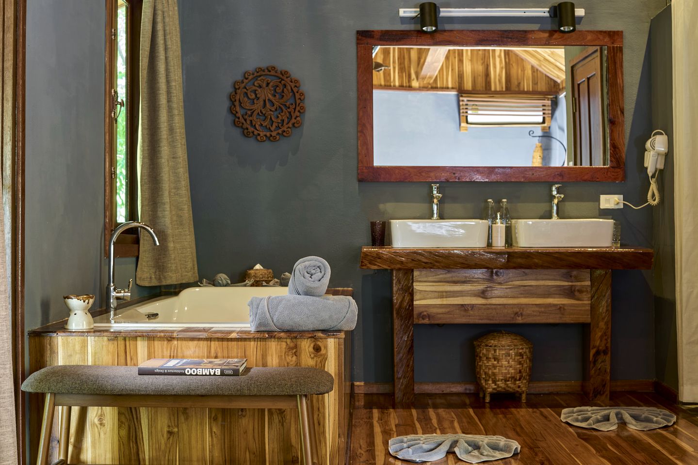 Splendid Forest Suite Incredible for a Relaxing Getaway in Laos