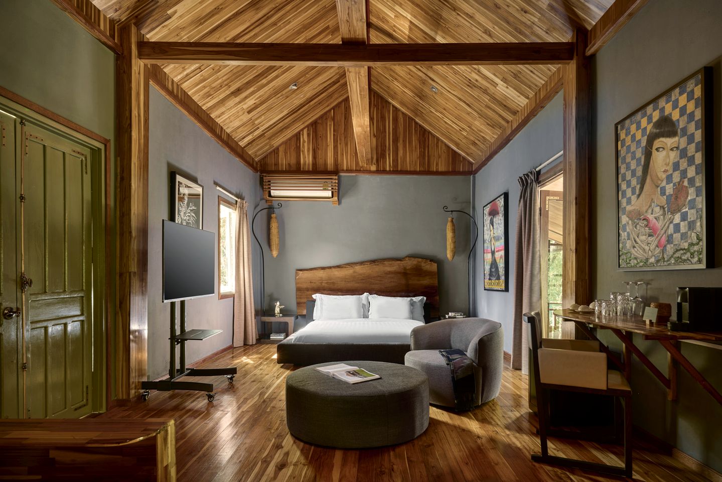 Splendid Forest Suite Incredible for a Relaxing Getaway in Laos