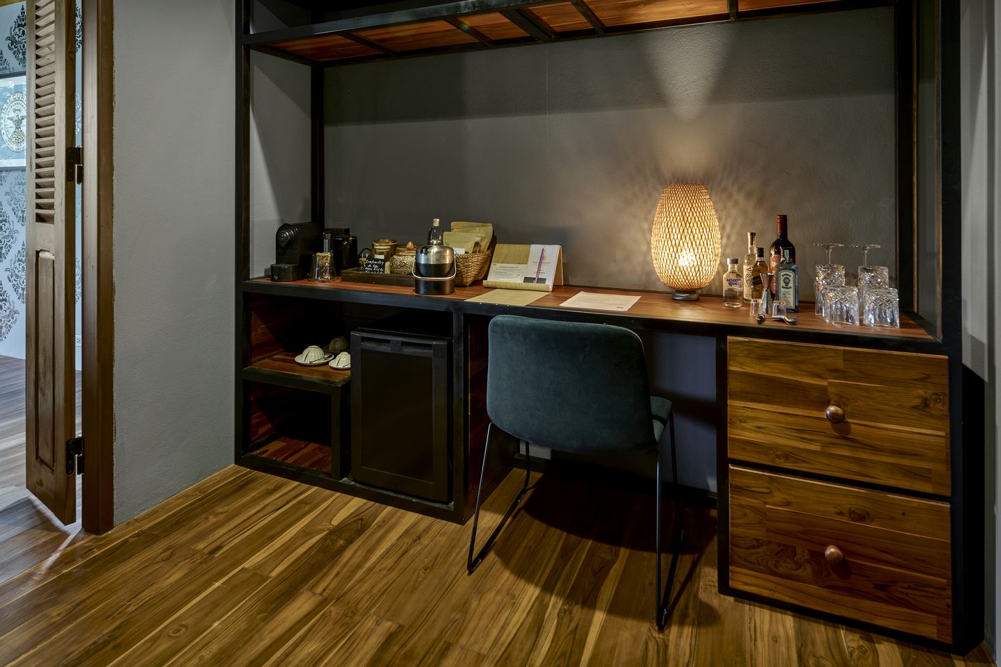 Sweet Luminous Suite with Outdoor Living Space in Laos Suite