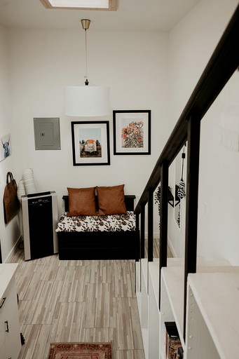 Containers (United States of America, Fredericksburg, Texas)