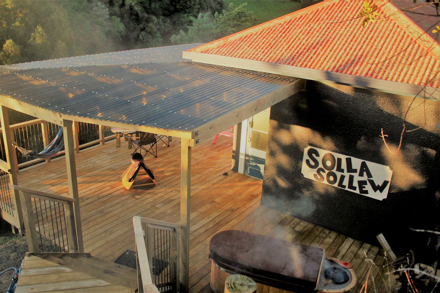 Perfect Country Cabin For Relaxation With Hot Tub and Easy Reach of Wellington, Hutt, and Porirua, New Zealand