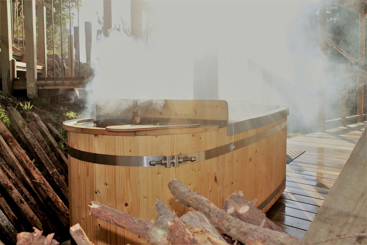 Perfect Country Cabin For Relaxation With Hot Tub and Easy Reach of Wellington, Hutt, and Porirua, New Zealand